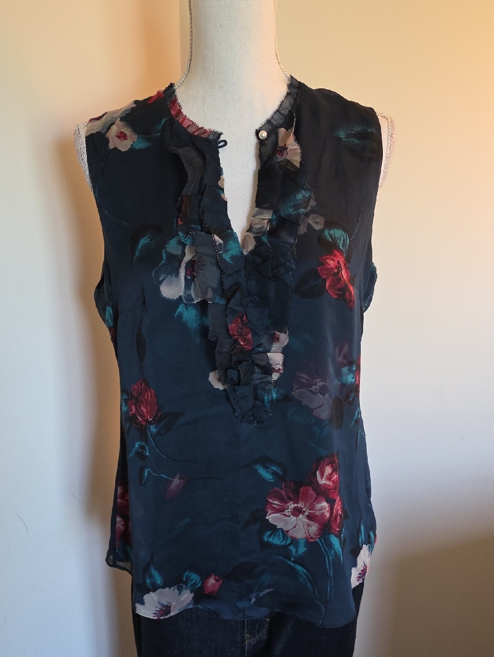 White House Black Market Navy Floral Ruffle V-Neck Camisole